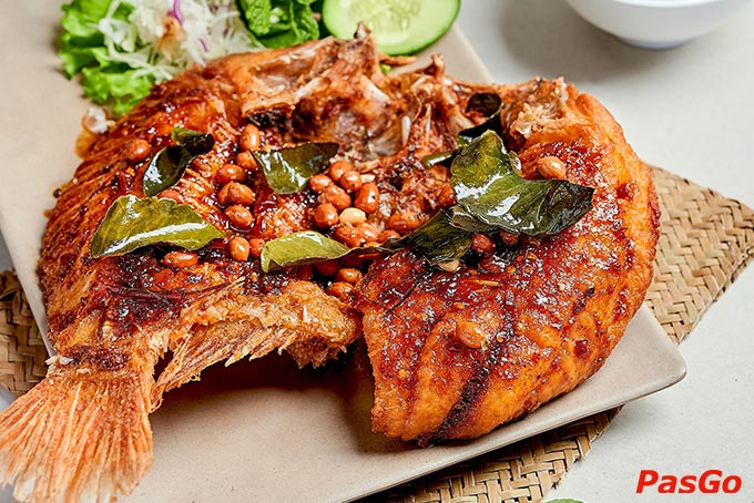 Đủ các món ăn súp tom yum hải sản, pad thai hải sản, gỏi đu đủ đặc biệt Somtam Lover,… ở Thai Market mang đến một trải nghiệm khó quên