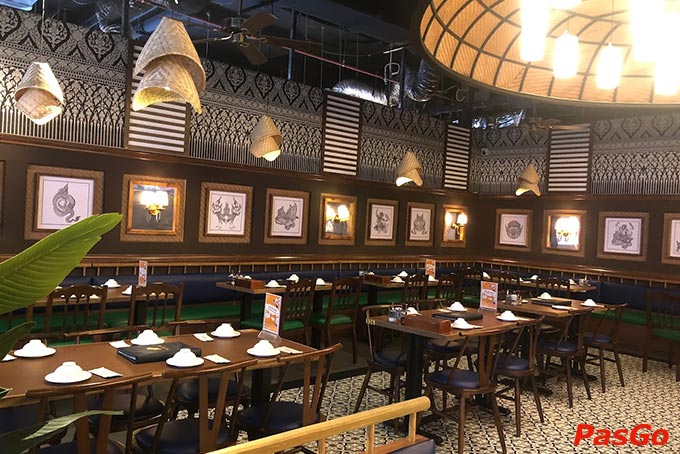 Thai Market Giga Mall sở hữu không gian thiết kế theo phong cách chợ Thái truyền thống