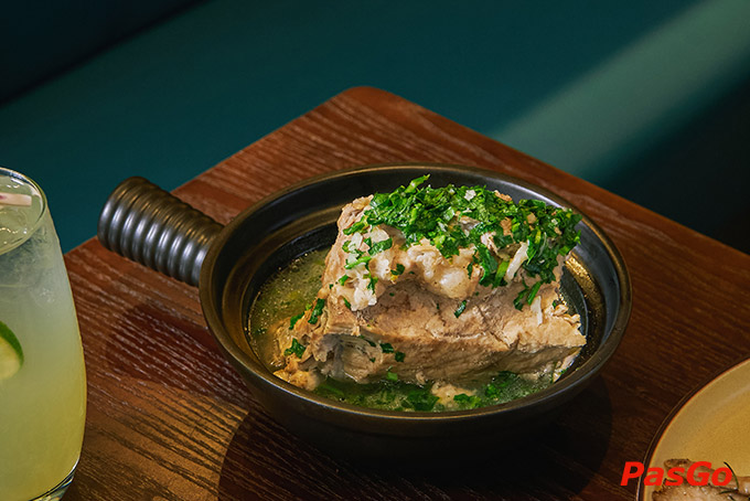 Thai Market không chỉ được biết đến vì hương vị ẩm thực Thái Lan đầy phong phú, mà còn là phong thái phục vụ lẫn tinh thần hiếu khách 