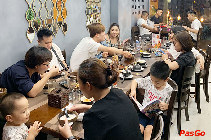 Nhà hàng Thai Yum - Fusion Thai Food Nam 15