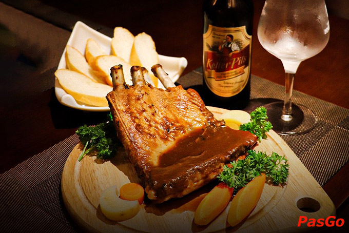 The Anchor (Restaurant & Bierhaus) Trần Phú thuộc chuỗi nhà hàng Á Âu kết hợp với đồ uống nhập khẩu