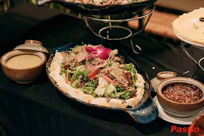 Ẩm thực Á- Âu không chỉ làm hài lòng tất cả thực khách bởi yếu tố ngon mà còn phải mang đến trải nghiệm các giác quan khác nhau