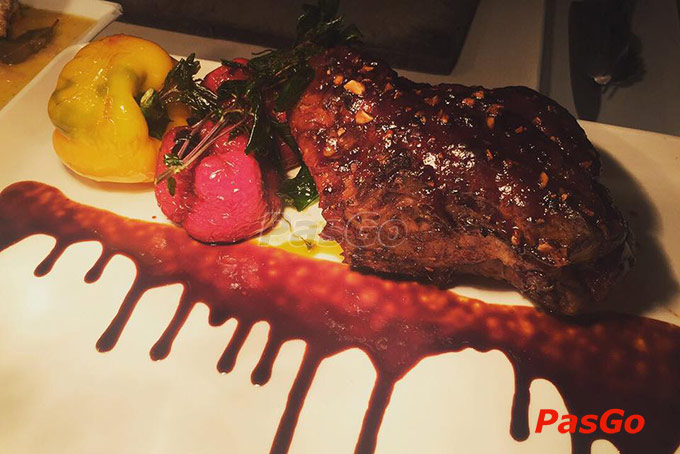 The Square – Novotel SaiGon Centre-8