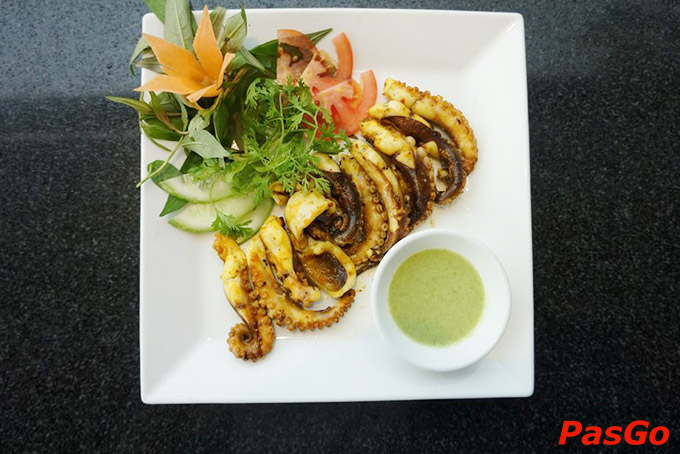 The View Rooftop Bar Bùi Viện 10