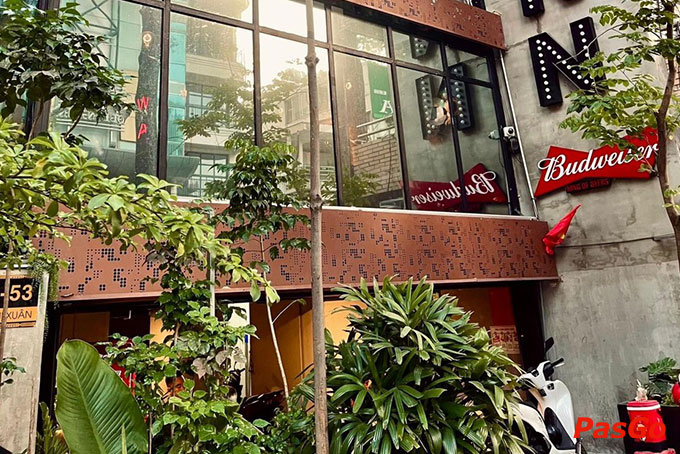 Nhà hàng The Wann Bùi Thị Xuân tọa lạc tại số 51-53 đường Bùi Thị Xuân, P. Bến Thành, Q. 1