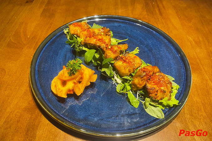 Thức ăn được chế biến cầu kỳ và trang trí sang trọng rất phù hợp cho khách hàng yêu thích checkin