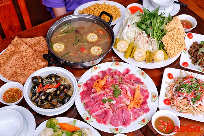 Tụ tập đông người gọi liền Combo đa dạng món không phải nghĩ xem ăn gì nữa bạn nha