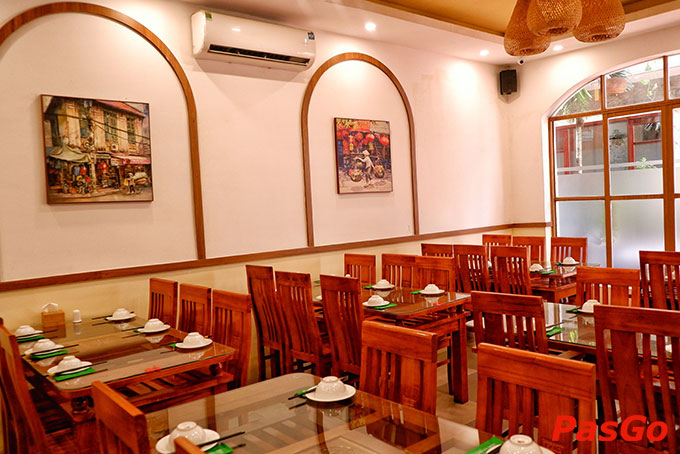 Không gian 2 tầng của Thiên Mộc rộng thoáng sức chứa tới 100 người