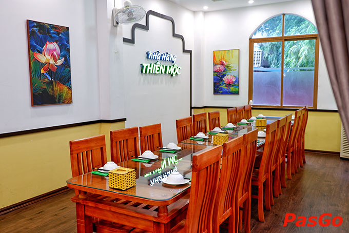 Không gian 2 tầng của Thiên Mộc rộng thoáng sức chứa tới 100 người