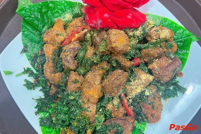 Nguyên liệu được nhà hàng tuyển chọn công phu, khắt khe, chỉ sử dụng nguyên liệu tươi ngon nhất