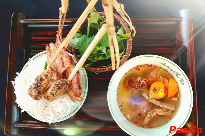 Nhà hàng Vietbamboo Bistro Hoàng Văn Thụ 9