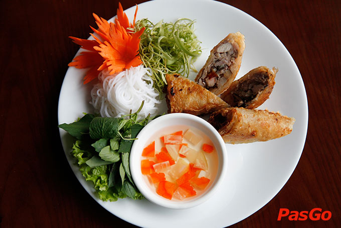 Nhà hàng Việt Nguyễn Huệ  2