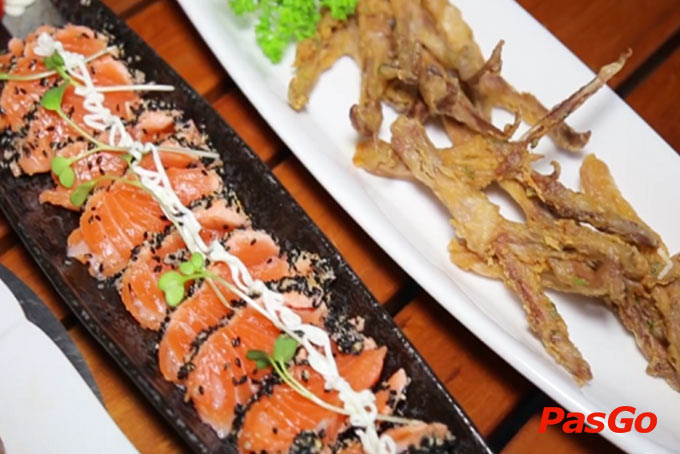 Vuvuzela Beer Club - Ariyana Smart Condotel-11