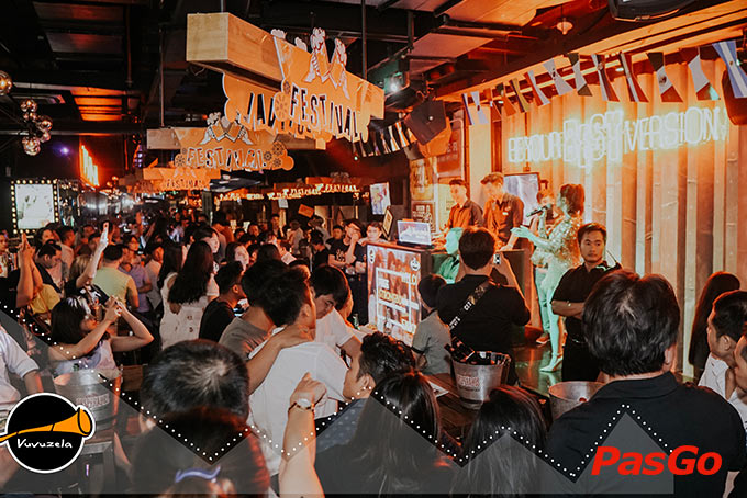 Vuvuzela Beer Club - Ariyana Smart Condotel-3