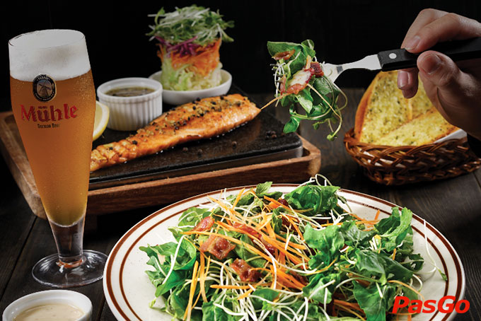 Nhà hàng Vuvuzela Trần Phú 7