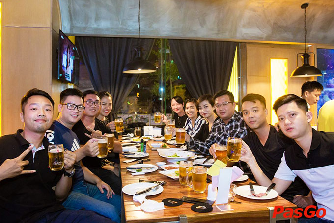 Nhà hàng Vuvuzela Phạm Ngọc Thạch 14