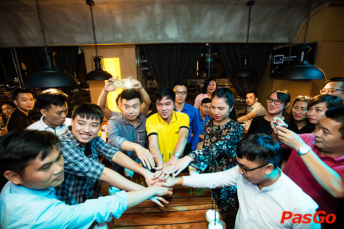 Nhà hàng Vuvuzela Phạm Ngọc Thạch 17