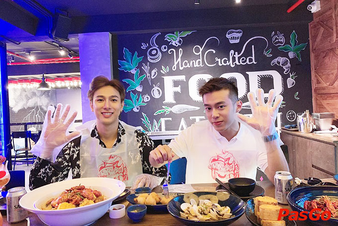 Captain Lobster - Phan Xích Long -14