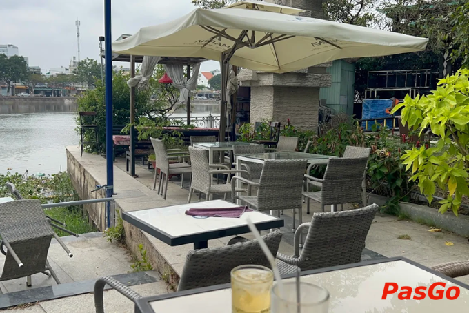 View sông thoáng mát tại nhà hàng ở An Giang Marina Restaurant