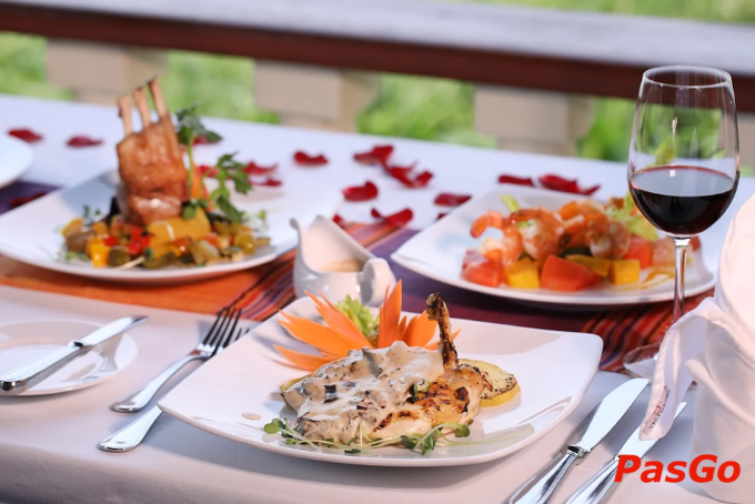 Ẩm thực tại nhà hàng ngon ở An Giang Bassac