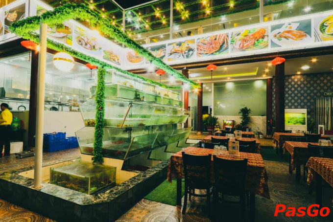 Không gian tại Hoa Vàng - nhà hàng ở Long Xuyên