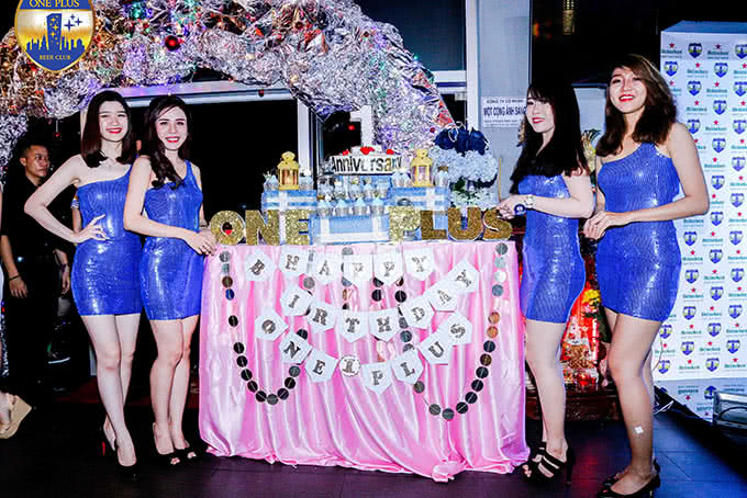 nhà hàng oneplus beer club 8