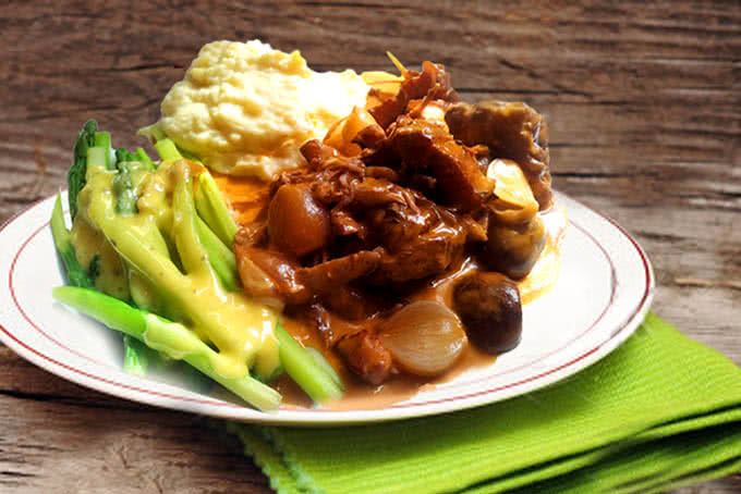 Nhà hàng Paris Deli 6 Phan Chu Trinh 16