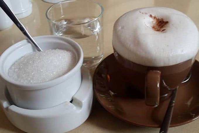 Nhà hàng Paris Deli 6 Phan Chu Trinh 9