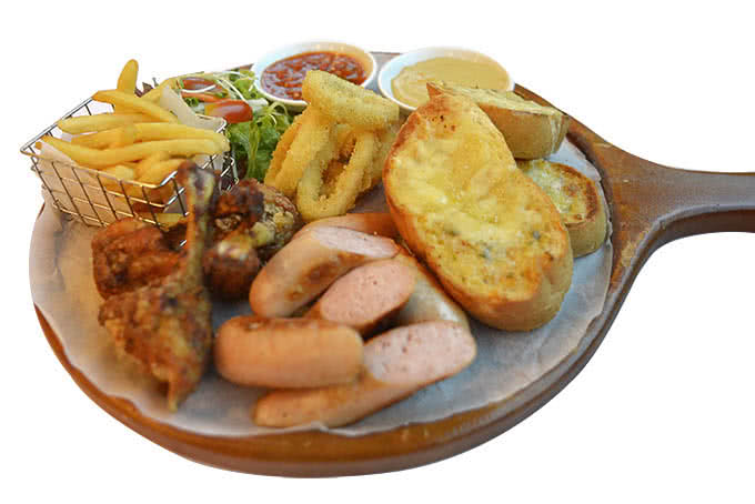 pizza pepperonis huỳnh thúc kháng 9