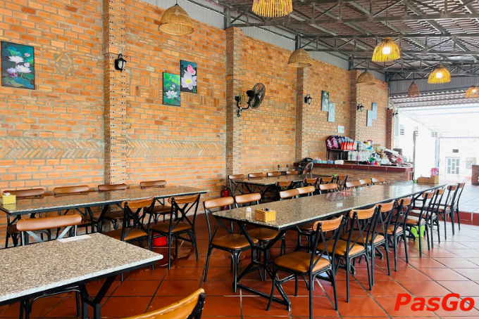 Quán ăn bình dân, thoáng mát tại Châu Đốc