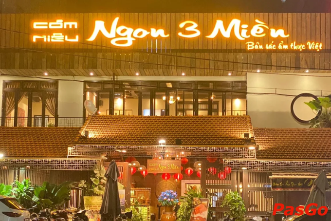 Không gian truyền thống ấm cúng tại nhà hàng Ngon 3 Miền Pleiku