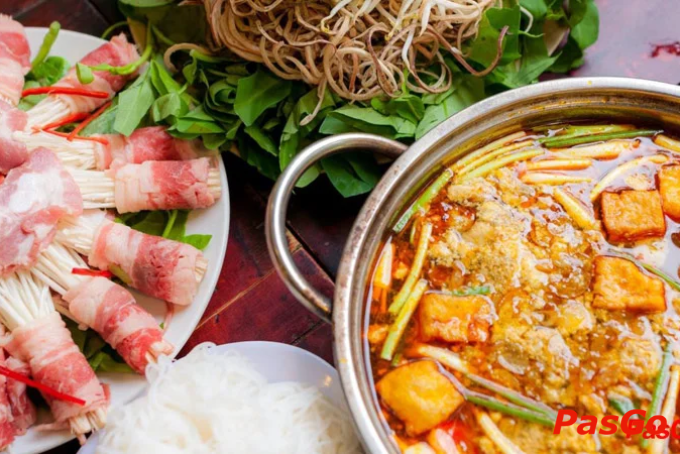 Lẩu riêu cua hấp dẫn tại quán ăn Trần Đại Nghĩa
