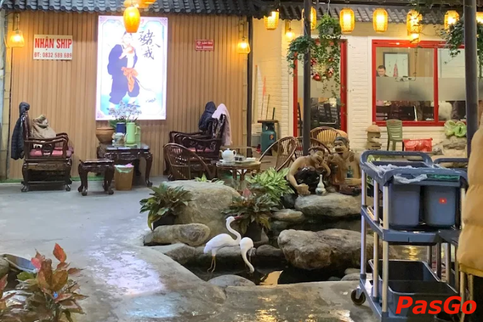 Không gian quán ấm cúng tại quán cơm ngon Lạng Sơn - Cơm niêu Lão Trư