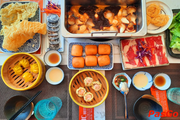 Nồi lẩu hấp dẫn tại quán lẩu ngon Mộc Hotpot