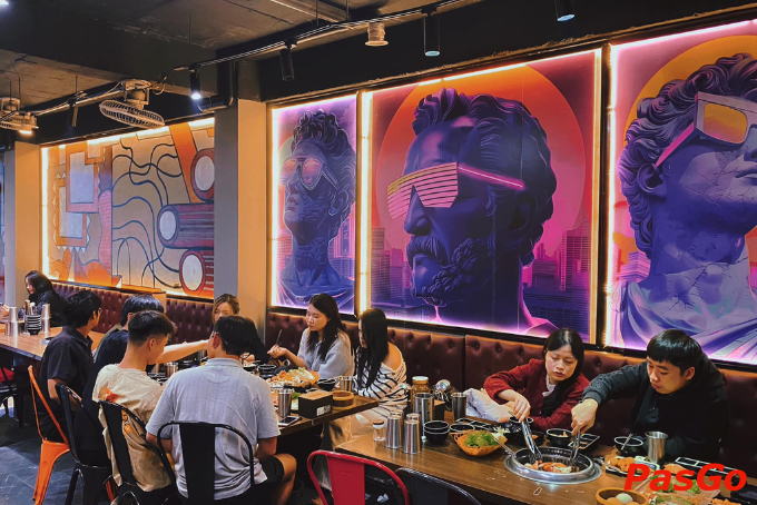 Không gian hiện đại, phù hợp đi nhóm đông - Buffet Deli 4B