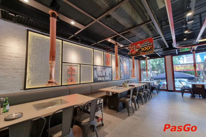 Không gian hiện đại tại quán nướng Hàn Quốc Gogi House 
