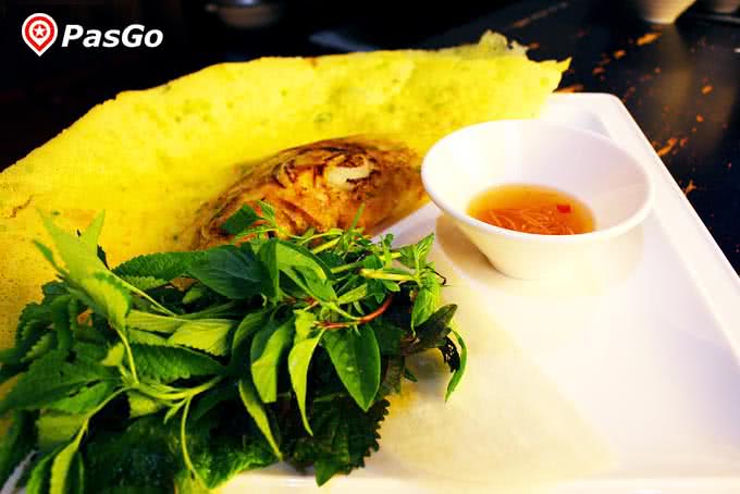 Bánh xèo miền Nam giòn rụm Món ngon Phan Đình Phùng