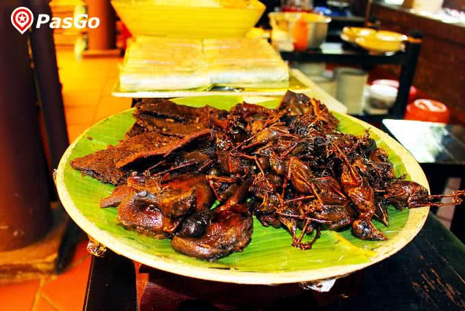 Chim quay quán ăn ngon 18 phan bội châu