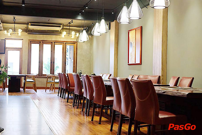 Nhà hàng Quay Mai Hắc Đế 19