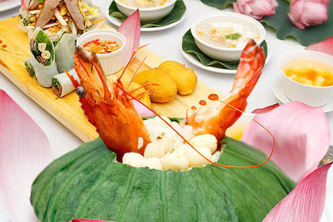 nhà hàng sum villa 10 đặng thai mai hồ tây 12