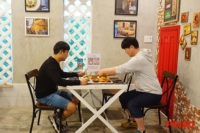 Nhà hàng Teddy Garden Dương Đình Nghệ 12