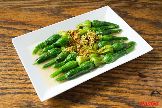 Nằm tại trung tâm thành phố, Nhà hàng Chay Bà Xã Pasteur là điểm đến quen thuộc của nhiều thực khách yêu thích cơm chay. Quán chay Pasteur thuần chay với đủ món chay ngon - lành, không gian thanh tịnh. Xem ngay! 2