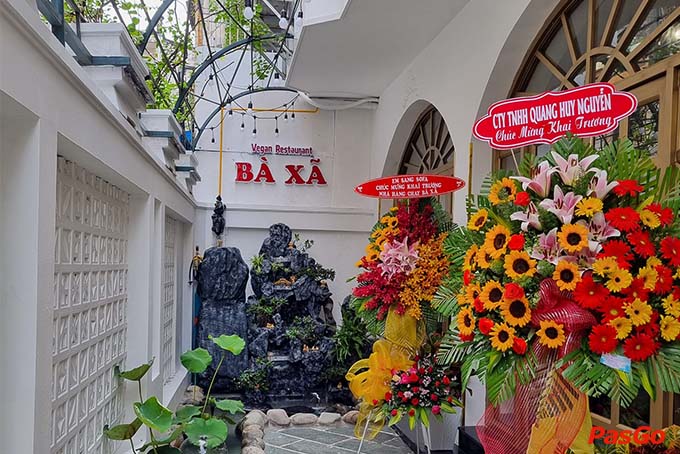 Nằm tại trung tâm thành phố, Nhà hàng Chay Bà Xã Pasteur là điểm đến quen thuộc của nhiều thực khách yêu thích cơm chay. Quán chay Pasteur thuần chay với đủ món chay ngon - lành, không gian thanh tịnh. Xem ngay! 8