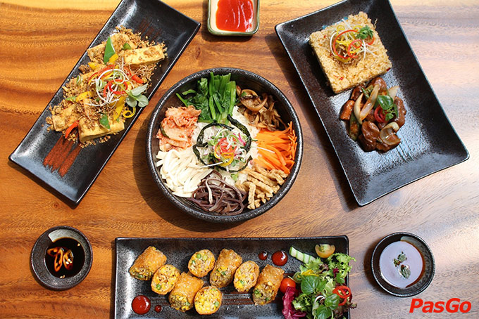 Đến với Zenhouse, thực khách được thưởng thức rất nhiều món chay thanh nhẹ nhưng không kém phần ngon miệng