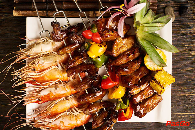 D'Maris là quán buffet gần đây có tiếng với thực đơn đa dạng, món ăn chất lượng