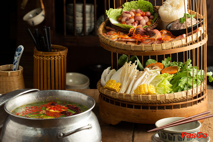 Bạn có thể thưởng thức món lẩu tại quán lẩu gần bạn Seoul BBQvới nhiều hương vị để lựa chọn như lẩu riêu hay lẩu Thái
