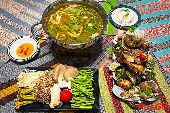 Rất nhiều món thú vị ở Quán lẫu gần đây Bà Cô Lốc Cốc đang chờ bạn khám phá đấy nhé!