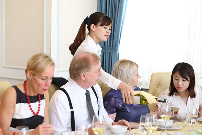 Nơi tụ họp cùng bạn bè, đồng nghiệp...nhà hàng thế giới hải sản dương đình nghệ 