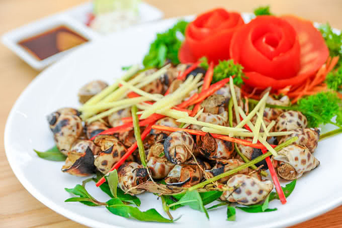 nhà hàng thế giới hải sản golden palace mễ trì 20