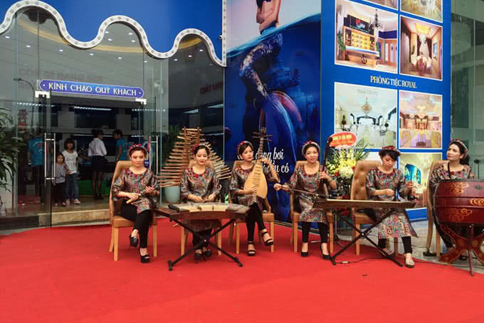 nhà hàng thế giới hải sản golden palace mễ trì 3